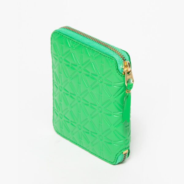 Embossed Box Wallet In Green - Image 3