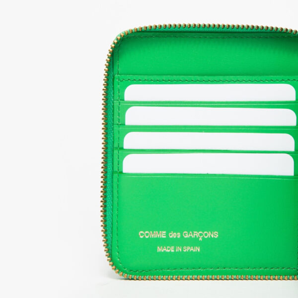 Embossed Box Wallet In Green - Image 4